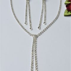 Stiligt smyckeset med vackra klara Austrian crystals