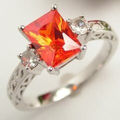 Charmig Princess silver ring med klara och orange cubic zirkonia