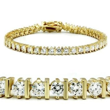 Exklusivt guldpläterad armband med hela 40 gnistrande cubic zirkonia