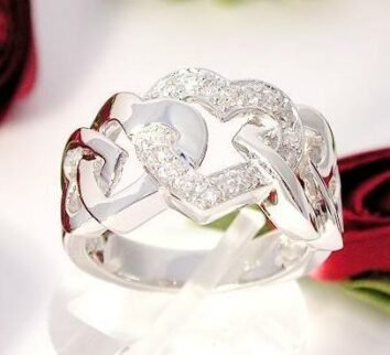Endless Love silver ring med klara cubic zirkonia