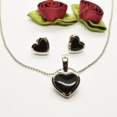 Romantiskt silver smyckeset med hjärta av svart onyx